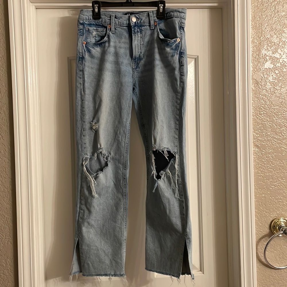 GAP denim ripped jeans. 4/27R Girl